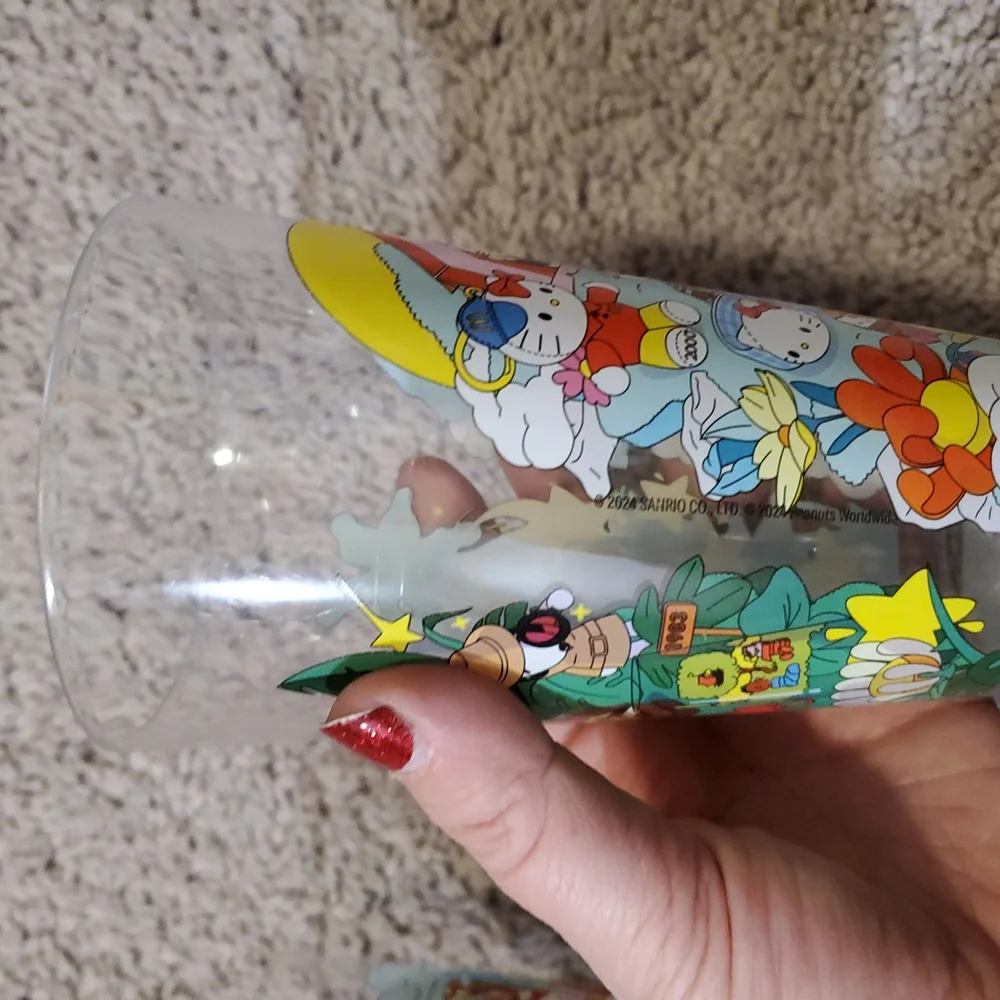 McDonalds Limited Edition Hello Kitty And Snoopy Cups Set Of 2